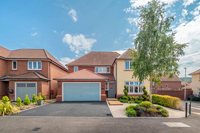 4 Bedroom Detached House For Sale In Holstein Avenue, Winscombe, BS25