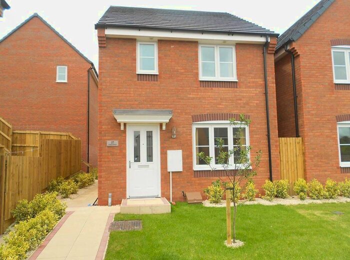 3 Bedroom Detached House To Rent In Canary Grove, Wolstanton, Newcastle-Under-Lyme, ST5