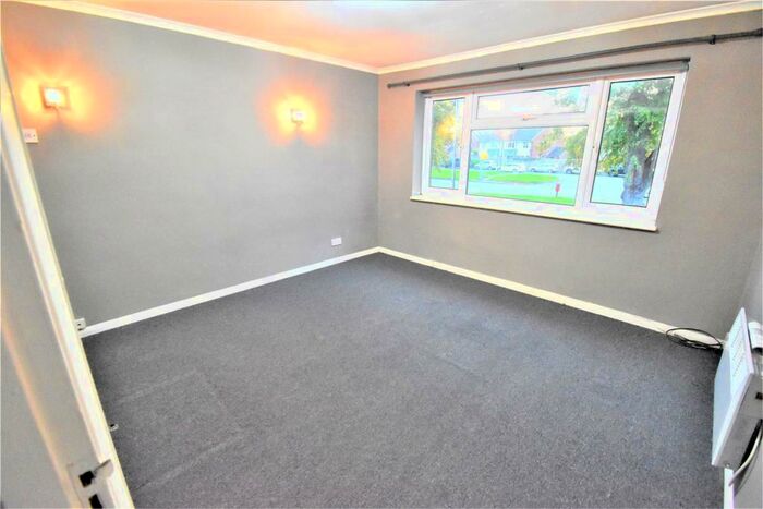 1 Bedroom Flat To Rent In Brookdene Close, Maidenhead, SL6