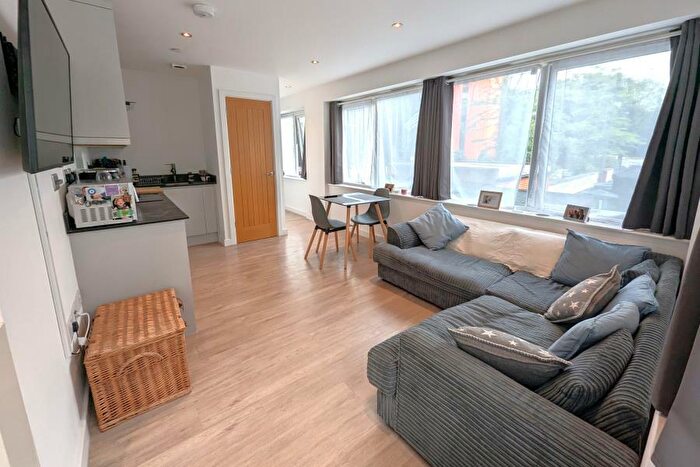 1 Bedroom Apartment To Rent In Woking, Surrey, GU21