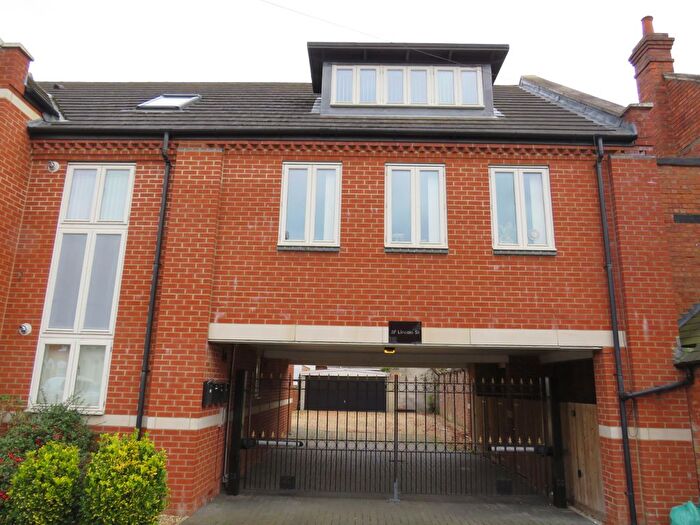 1 Bedroom Flat To Rent In Lincoln Street, Northampton, NN2
