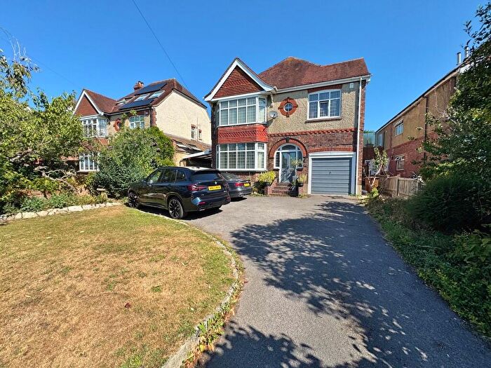 4 Bedroom Detached House For Sale In Havant Road, Farlington, PO6