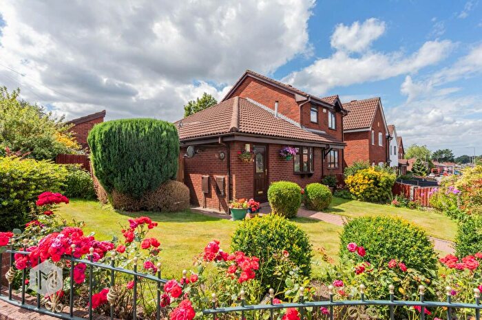 2 Bedroom Semi-Detached Bungalow For Sale In Sale Lane, Tyldesley, M29