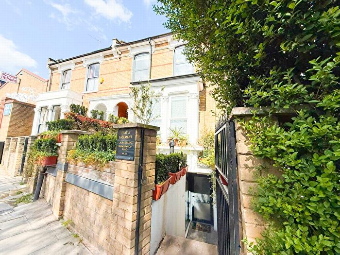 2 Bedroom Flat To Rent In Brownswood Road, Hackney, N4