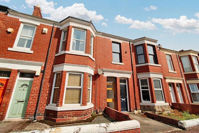 3 Bedroom Maisonette To Rent In Simonside Terrace, Heaton, Newcastle Upon Tyne, Tyne And Wear, NE6