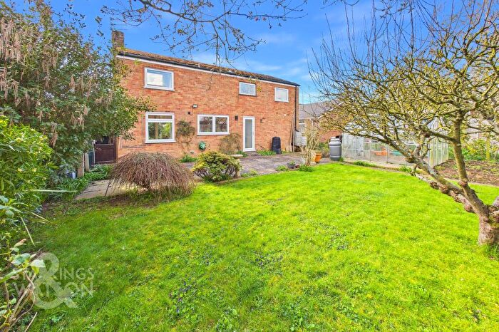 4 Bedroom Detached House For Sale In Sycamore Close, Loddon, Norwich, NR14