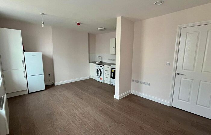 1 Bedroom Apartment To Rent In Leeming Street, Mansfield, NG18