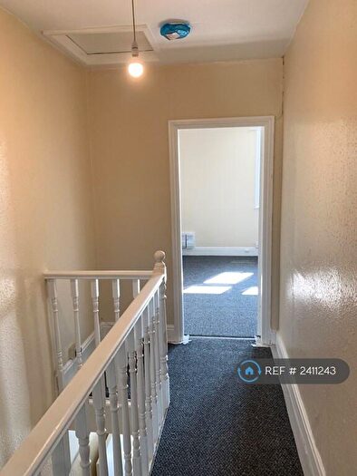 1 Bedroom Flat To Rent In Portswood Rd, Southampton, SO17