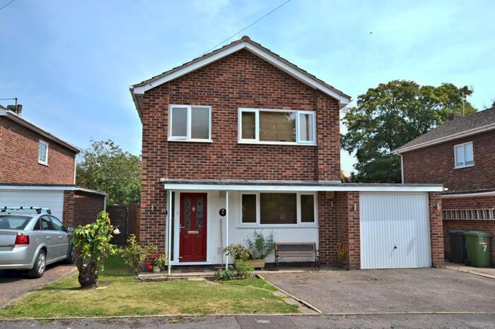 3 Bedroom Detached House For Sale In Manor Close, Appleford, Abingdon OX14