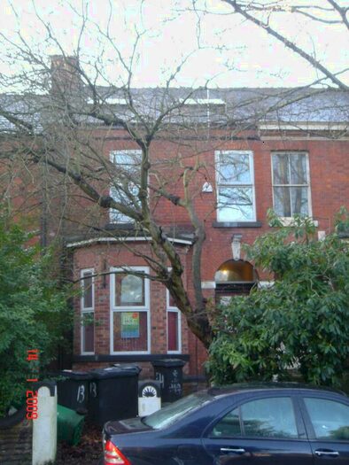 8 Bedroom Semi-Detached House To Rent In Victoria Road, Fallowfield, M14