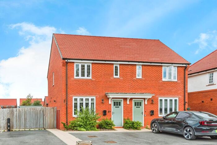 2 Bedroom Semi-Detached House For Sale In McCulloch Meadows, Crowmarsh Gifford, Wallingford, OX10