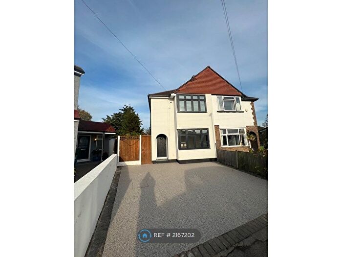 3 Bedroom Semi-Detached House To Rent In Sydney Crescent, Ashford, TW15