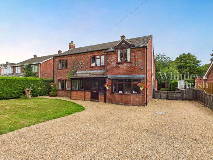 7 Bedroom Detached House For Sale In Sneath Road, Aslacton, NR15