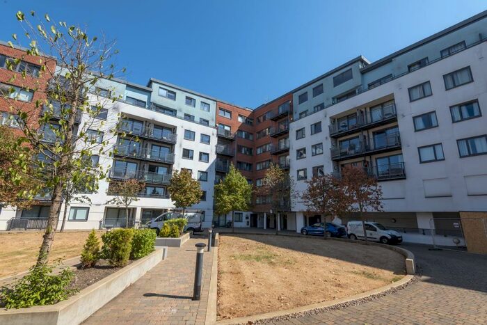 2 Bedroom Apartment To Rent In Camberley, Surrey, GU15