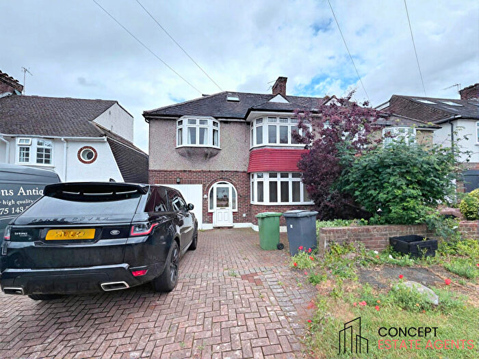 4 Bedroom Semi-Detached House To Rent In Downs Road, Epsom, KT18