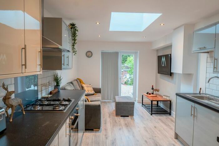 5 Bedroom Terraced House To Rent In Humber Avenue, Stoke, Coventry, CV3