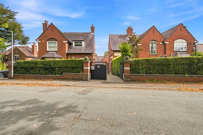 4 Bedroom Detached House For Sale In Glascote Lane Wilnecote Tamworth, Staffordshire, B77