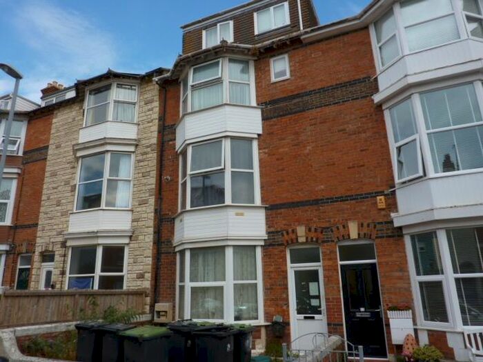 1 Bedroom Flat To Rent In Newberry Road, Weymouth, DT4