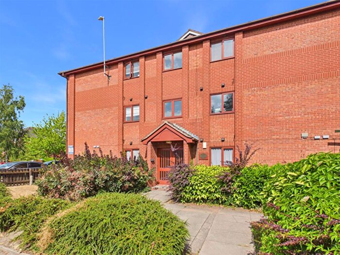 1 Bedroom Flat To Rent In Gillett Close, Nuneaton, CV11