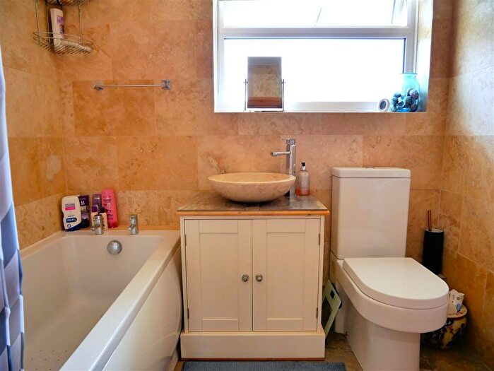 3 Bedroom Detached Bungalow For Sale In Curzon Street, Calne, SN11