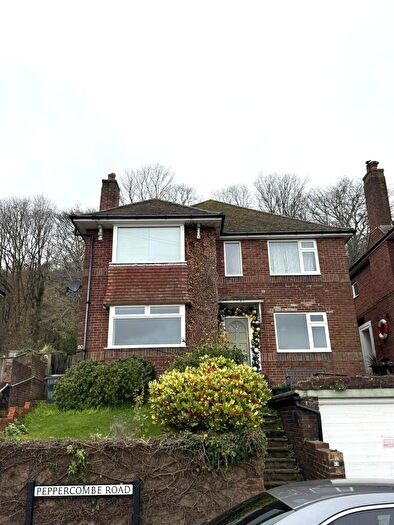 2 Bedroom Ground Maisonette To Rent In Peppercombe Road, Eastbourne, East Sussex, BN20