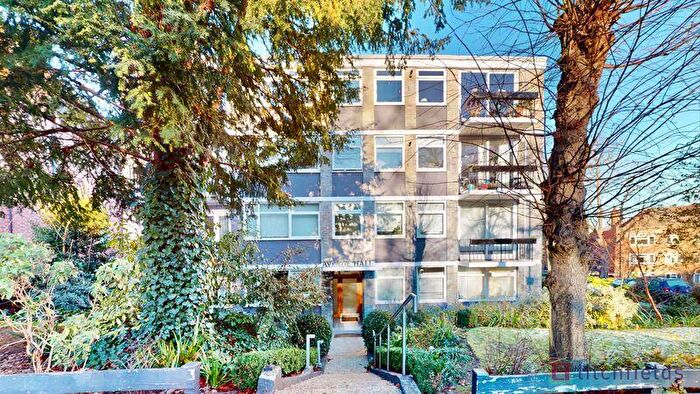 1 Bedroom Flat For Sale In Avenue Road, London, N6
