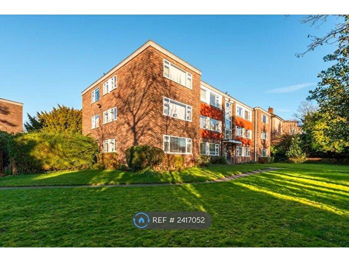 1 Bedroom Flat To Rent In Windsor Court, Bromley, BR1
