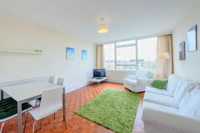 2 Bedroom Flat To Rent In Keswick Road, London, SW15