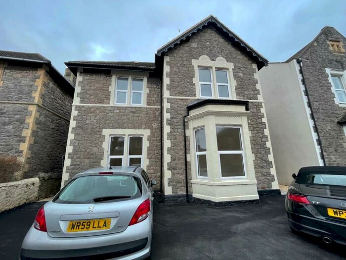 3 Bedroom Flat To Rent In Walliscote Road, Weston-super-Mare, North Somerset, BS23