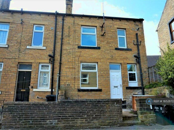 2 Bedroom Terraced House To Rent In Hornby Street, Halifax, HX1