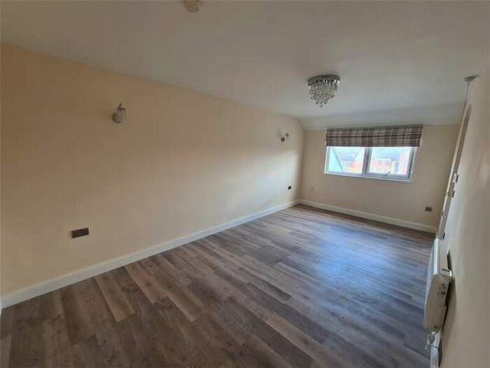 1 Bedroom Retirement Property To Rent In Stokes Court, Diploma Avenue, N2