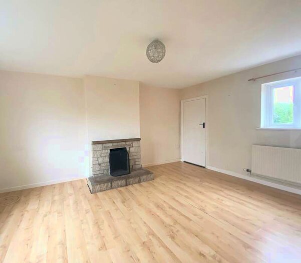 3 Bedroom Semi-Detached House To Rent In Cutler Road, Upland, Stroud, GL5