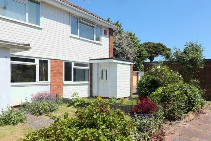 2 Bedroom End Of Terrace House To Rent In Alberta Walk, Worthing, BN13