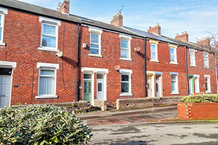 2 Bedroom Flat To Rent In Brandling Street, Sunderland, Tyne And Wear, SR6