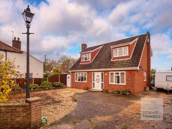 3 Bedroom Detached House For Sale In Southwood Road, Beighton, Norfolk, NR13