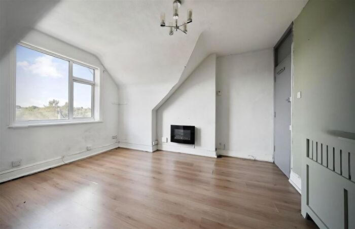 1 Bedroom Flat To Rent In Burford Road, Evesham, WR11