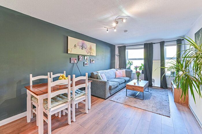 1 Bedroom Flat For Sale In Paxton Road, Forest Hill, London, SE23