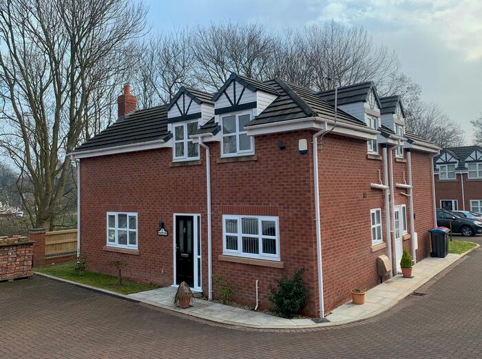 4 Bedroom Property To Rent In William Street, Winsford, CW7