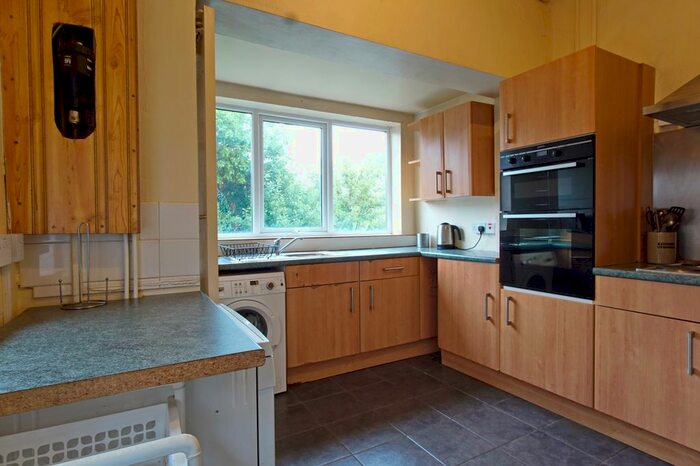 5 Bedroom Terraced House To Rent In Gloucester Road, Horfield, Bristol BS7