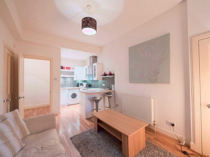 1 Bedroom Flat To Rent In Stewart Terrace, Gorgie, EH11