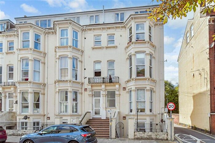 1 Bedroom Flat For Sale In Clarendon Road, Southsea, Hampshire, PO4