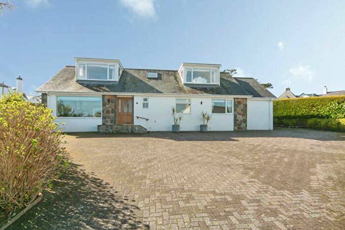 4 Bedroom Detached House For Sale In Maes Awel, Abersoch, Gwynedd, LL53