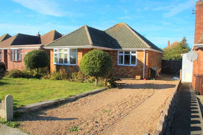 2 Bedroom Detached Bungalow To Rent In Stansted Way, Frinton-on-sea, CO13