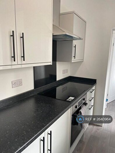 3 Bedroom Terraced House To Rent In Harold Road, Birmingham, B16