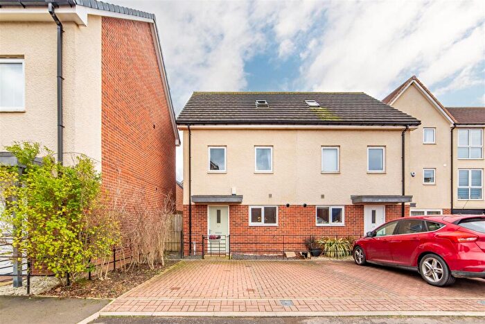 3 Bedroom Semi Detached House For Sale In Leasingthorne Way, Great Park, NE13
