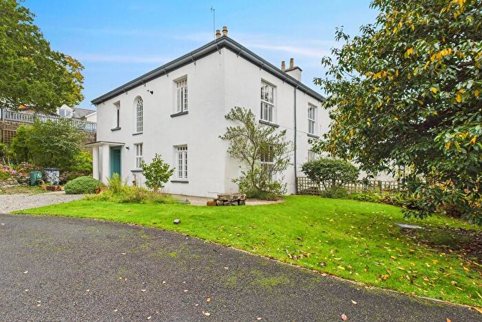 2 Bedroom Apartment For Sale In Wood Close Gardens, Arnside, Cumbria, LA5