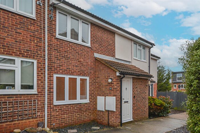 2 Bedroom Terraced House For Sale In Hazeleigh, Brentwood, CM13