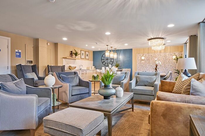 2 Bedroom Flat To Rent In Exeter, EX2