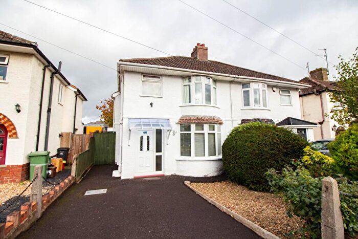 3 Bedroom House To Rent In Windsor Crescent, Frome, BA11