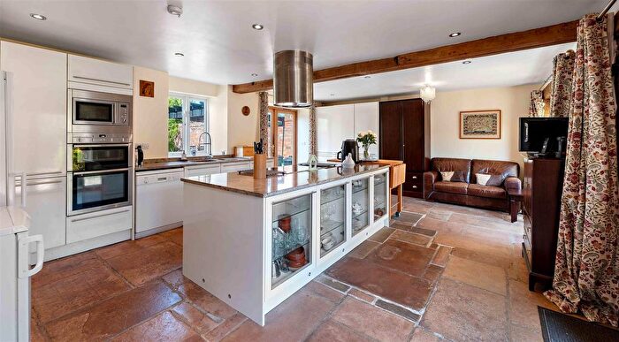 4 Bedroom Barn Conversion For Sale In Brandhills View, Alverton, NG13